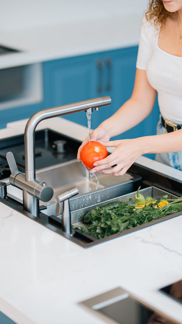 Crauf Lusso Station Pure Kitchen Sink Faucet 4040 Kullanım Görseli